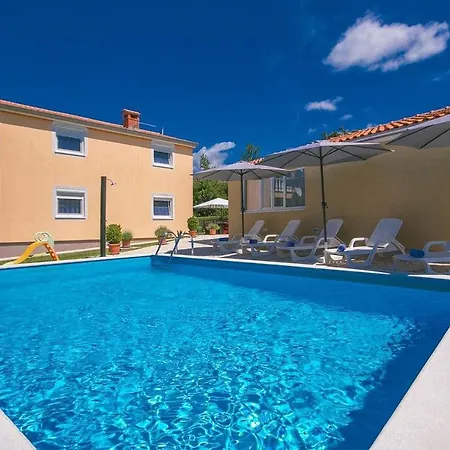 House Nevenka بيت للعطل بوريتش