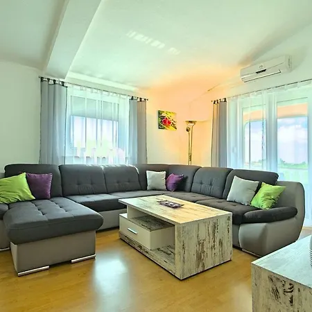 Vakantiehuis House Nevenka