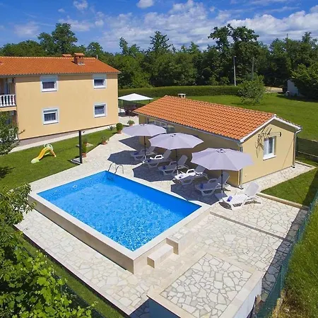 House Nevenka Holiday home *